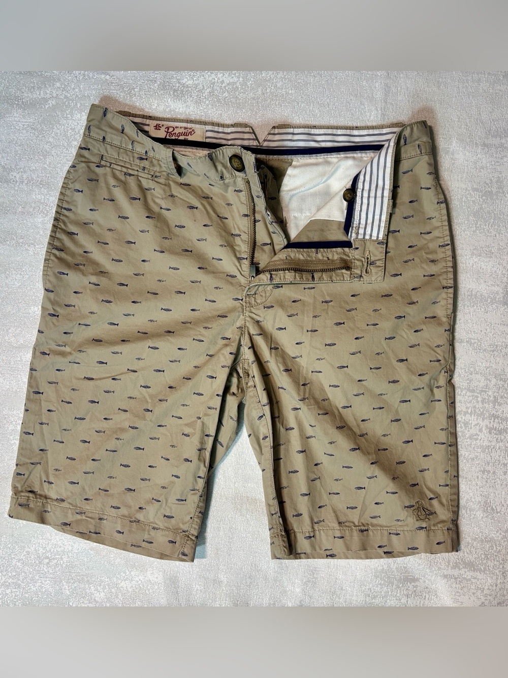 Original Penguin Men’s Chino Shorts Beige Khaki Shorts with Fish Print Size 30